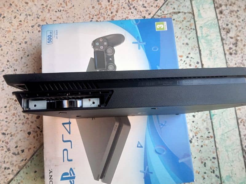 Ps4 Slim 11.00 Jailbreak with box 3