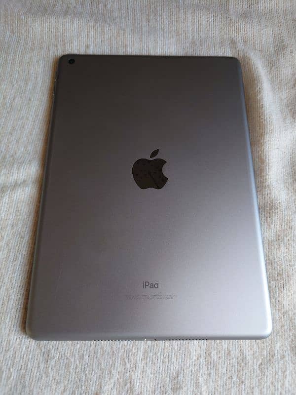 ipad 6 gen 2/32 GB 1