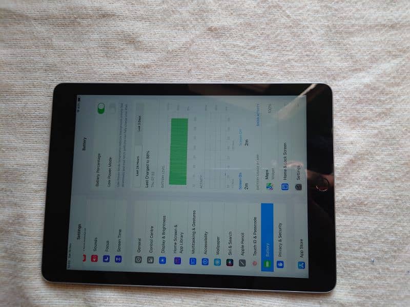 ipad 6 gen 2/32 GB 8