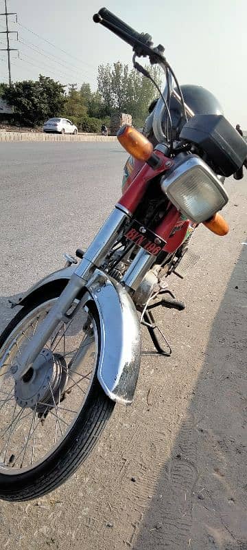 united 70cc new condition. . . 2022 model islamabad nbr 2