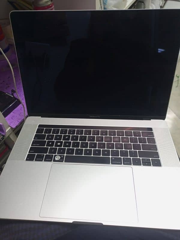 MacBook pro 2018 1