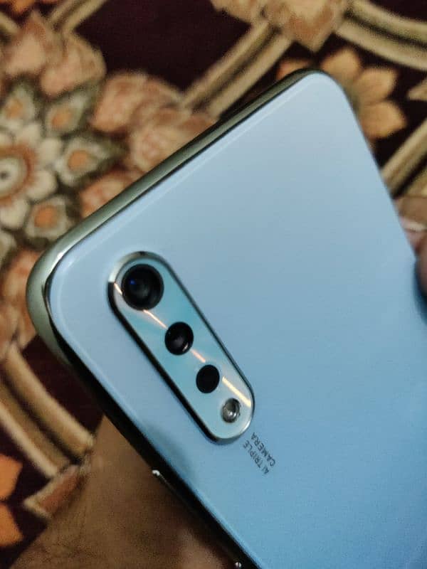 vivo S1 0