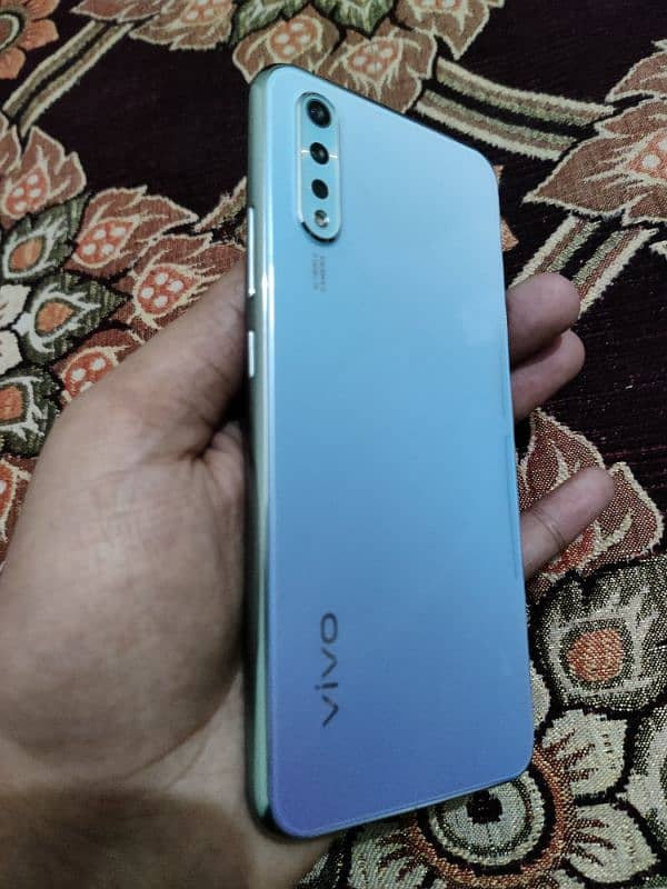 vivo S1 1