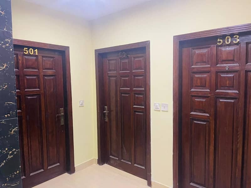 1-Bed Fully Furnished Apartment for Sale in Bahria Town, Lahore Luxury Living! 7