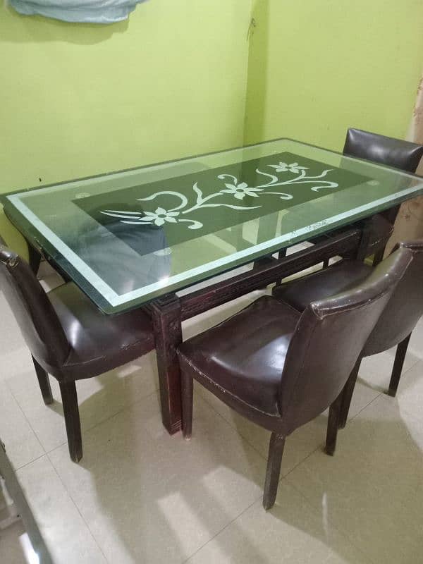 6 seater wooden chinioti Dining Table (4 seats + 1 couch) in low price 1