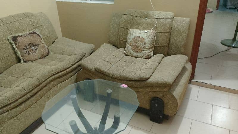 sofa set with 2 tables 0