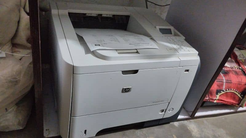 HP Laser Jet P3015 0