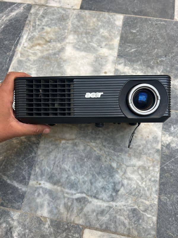 Acer Dlp projector x1160 1