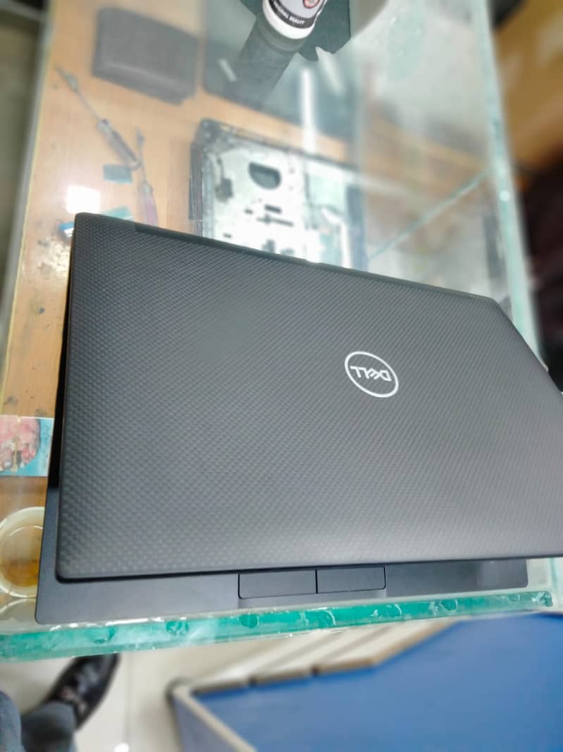 Dell 7490 Core i 7 1