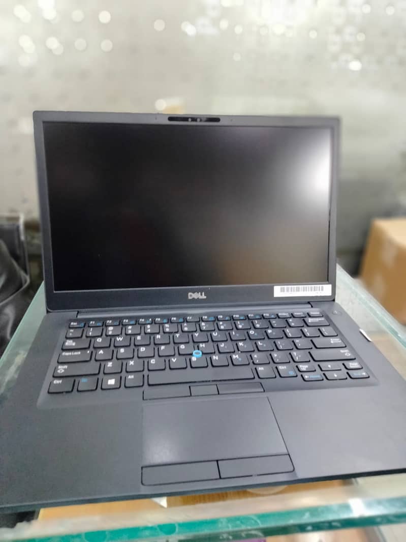 Dell 7490 Core i 7 3