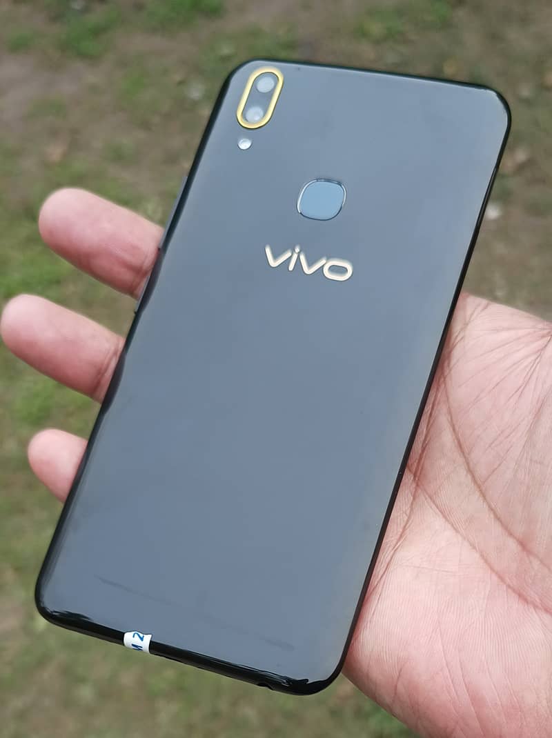 Vivo Y85 Dual Sim 4+64 GB { NO OLX CHAT ONLY CALL } 1