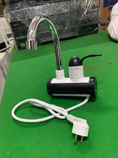 Electric hot water tap