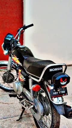 Honda 21 model in lavish condition. with all documents