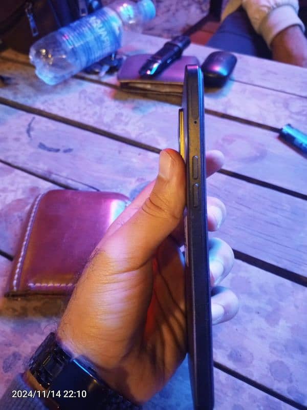 Oppo F21 PRO in 10/10 condition 2