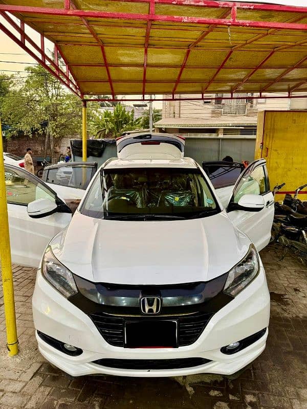 Honda Vezel 2014/16 Full Original Condition Urgent Sale 1