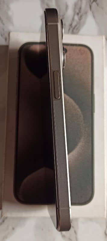 Apple iPhone 15 Pro 128 GB Natural Titanium Pta Approved 4