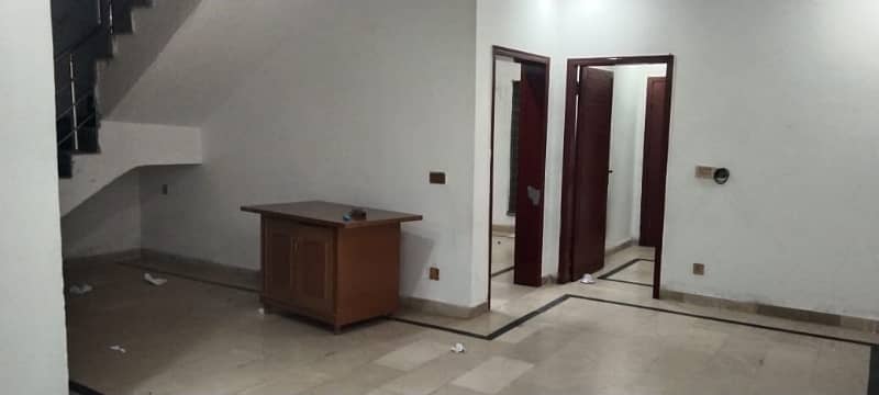 5 Marla Upper Portion Available For Rent in Park View City Lahore Near Thokar 2