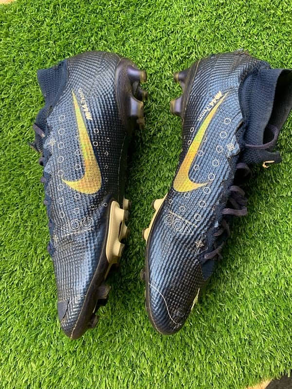 nike football shoes 1