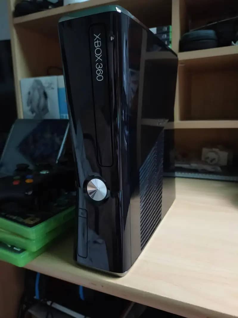 XBOX 360 250GB 10/10 2