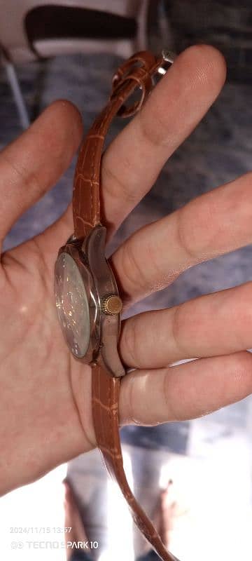 watch binbond chain with 1 brown straps 5