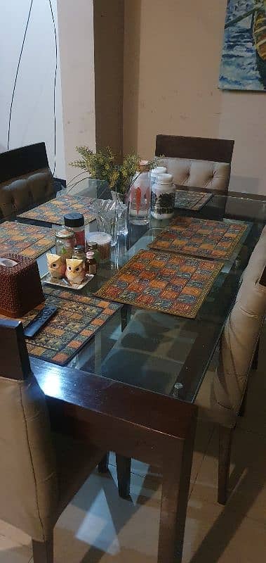 six seater wooden  dinning table 6