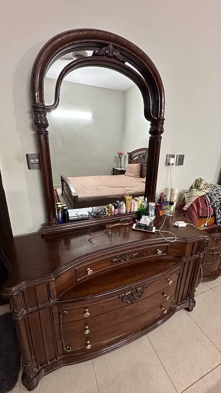 king size bed with side tables and dressing table 0