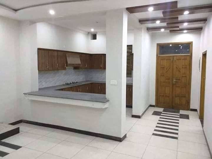 Tiles Floor 2 bed Portion Available For Rent in Gulraiz 5