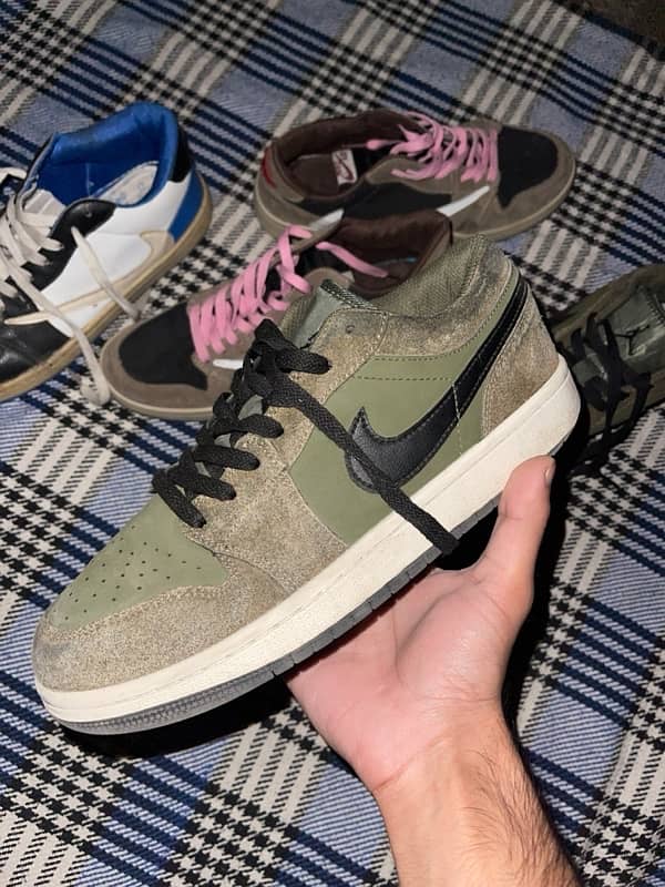 NIKE AF1 MILITARY GREEN 0