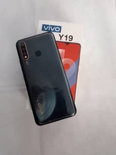 Vivo y19, 6/128GB, with Box charger, dual sim PTA, 5G