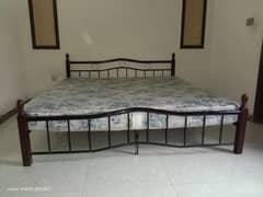 king size Iron bed 0.3. 1.7. 6.4. 4.8. 1.8. 9