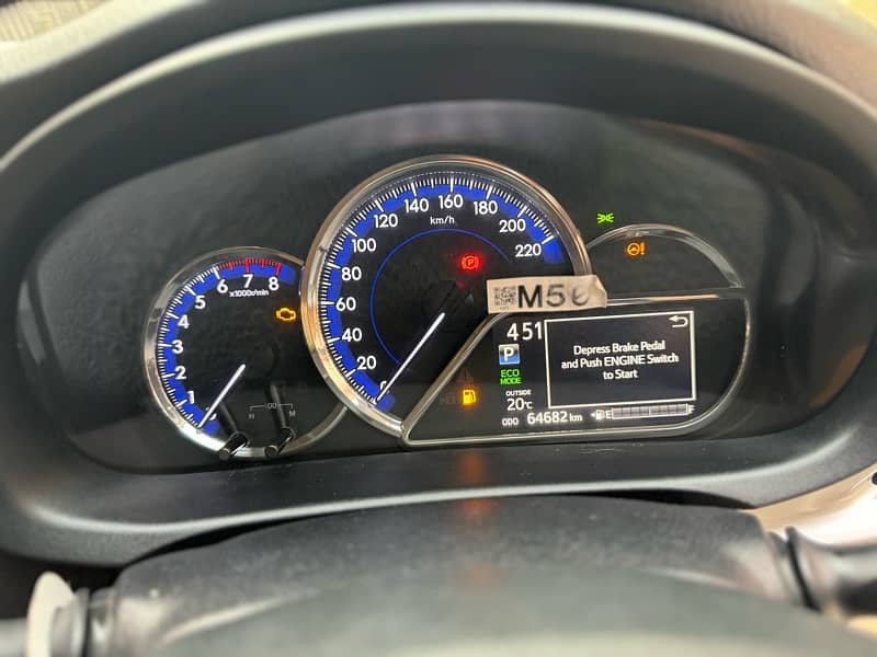 B2B Toyota Yaris Ativ X 1.5 Top Push Start 14