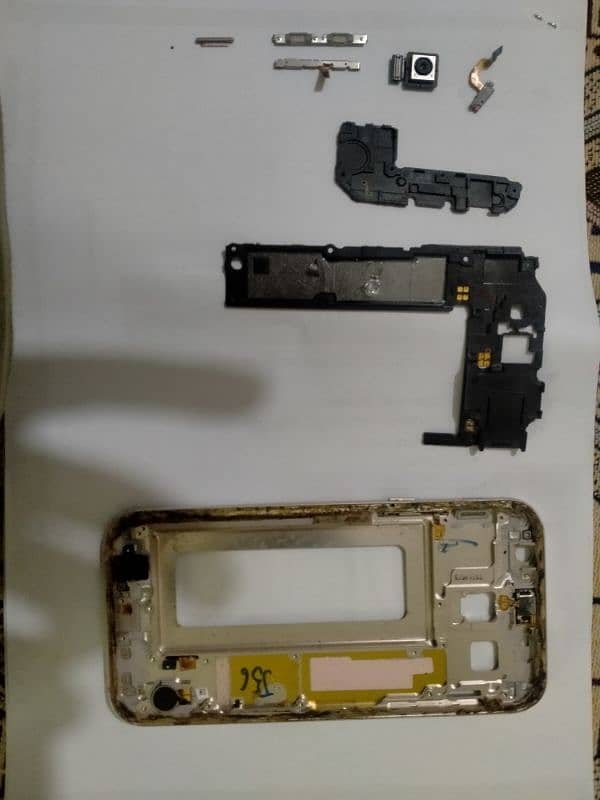 Samsung A7 2017 model original parts in working condition 0