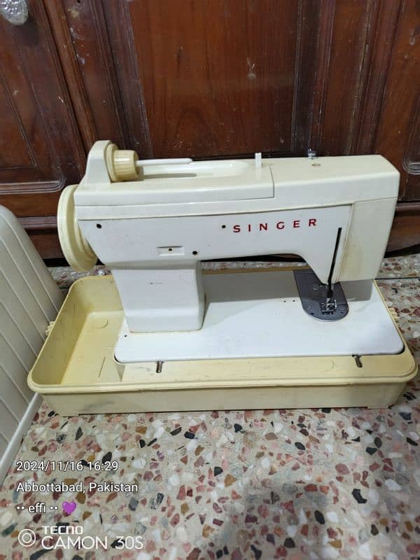 singer sewing machine original 1