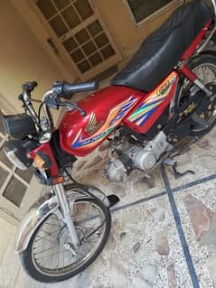 HONDA CD 70 2020 MODEL