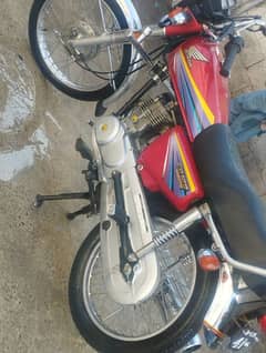 Honda 125 2012 model for sale genuine.