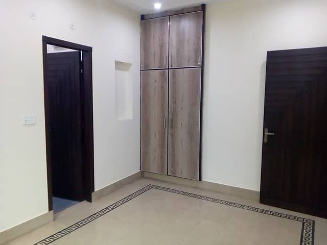 5 MARLA BRAND NEW HOUSE FOR RENT IN JOHAR TOWN 16