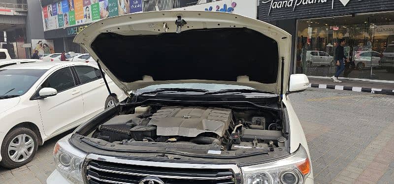 Toyota Land Cruiser ZX 2012 11