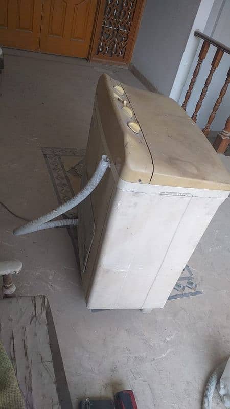 Washing Machine with dryer 2