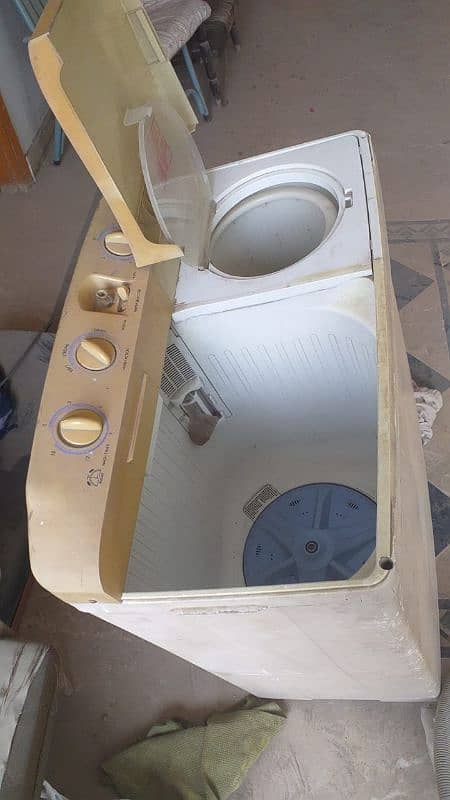 Washing Machine with dryer 3