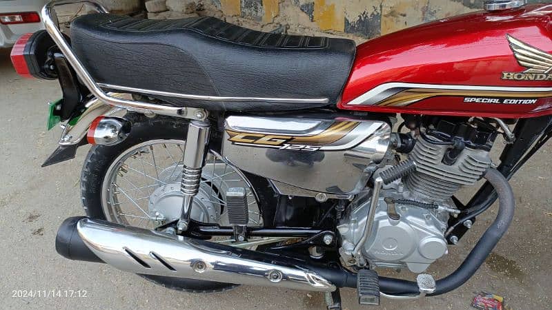 Honda special edition Karachi number 6