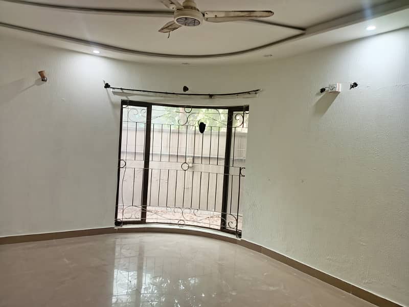 8 MARLA FULL HOUSE FOR RENT IN JOHAR TOWN 20