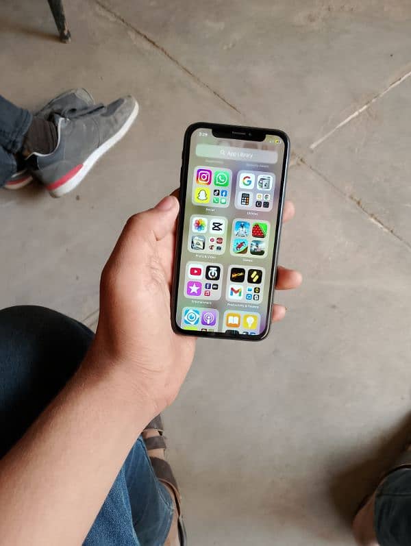 iphone xs 3