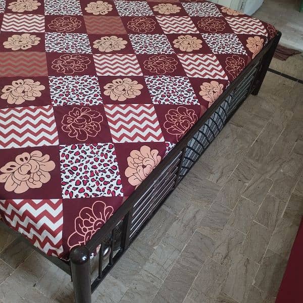 Beautiful iron bed king size 2