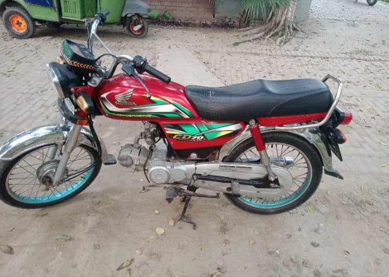 Urgent sale because i purchased a new bike CG 125 0