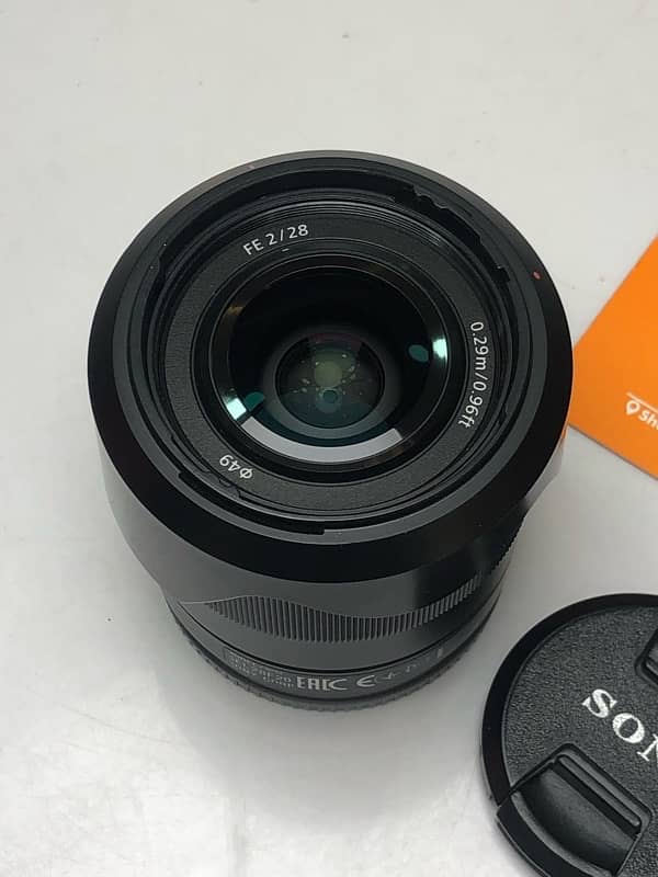 Sony 28mm f2, Mint Condition, Sony FE 28mm F2, Sony lens 3