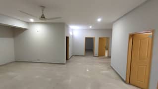 1700 SQFT Space Available for office, software house , IT Companies on main 6th road