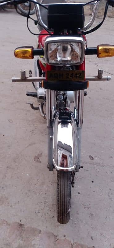 Honda 70 22/23 number 23 me lga hai latter 22 ka hai 7