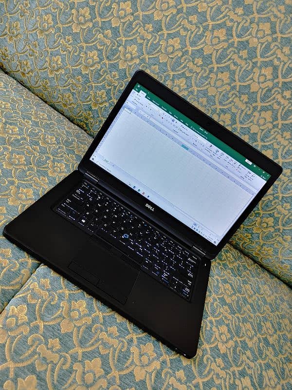 Original Dell Laptop with Charger 9