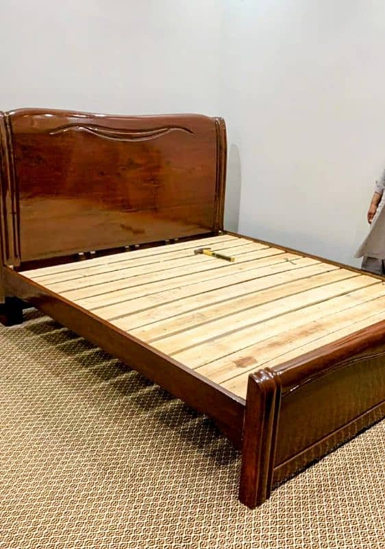 Brand New Bed Set solid wood never used new condition 0