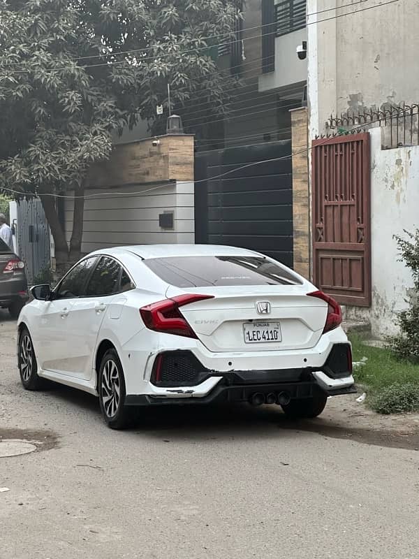 Honda Civic VTi Oriel Prosmatec 2018 14